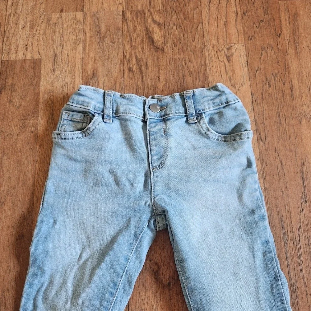 The Childrens Place Girls Super Skinny Light Wash Blue Denim Jeans Size 4T 617